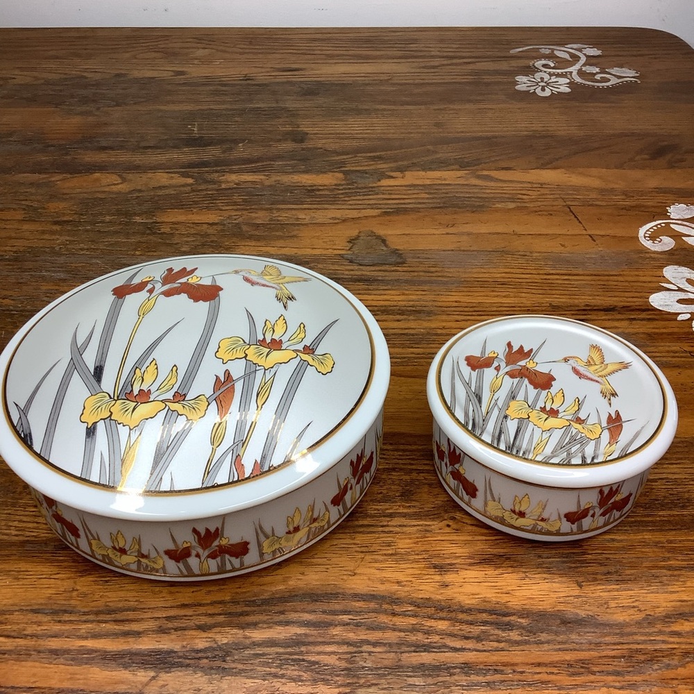 Action Japan Porcelin Hummingbird Gold Rim Iris Flower Trinket Vanity Dishes